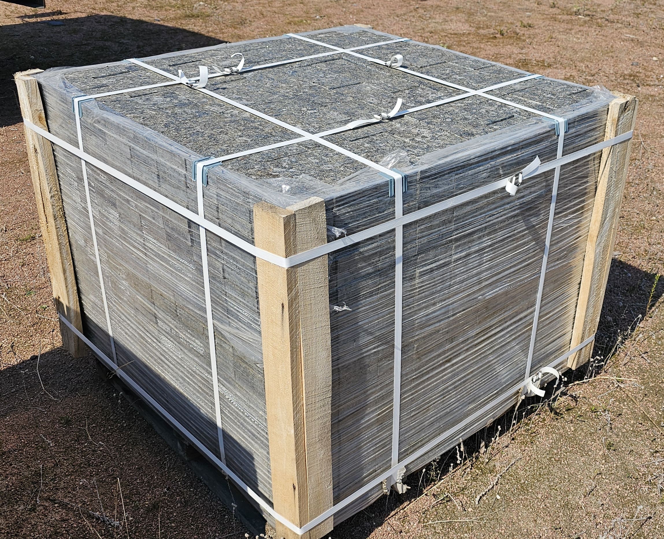 Kostka granitowa cięta płomieniowana ciemnoszara Labradoryt 10х10х5 cm - dodatkowe zdjęcie